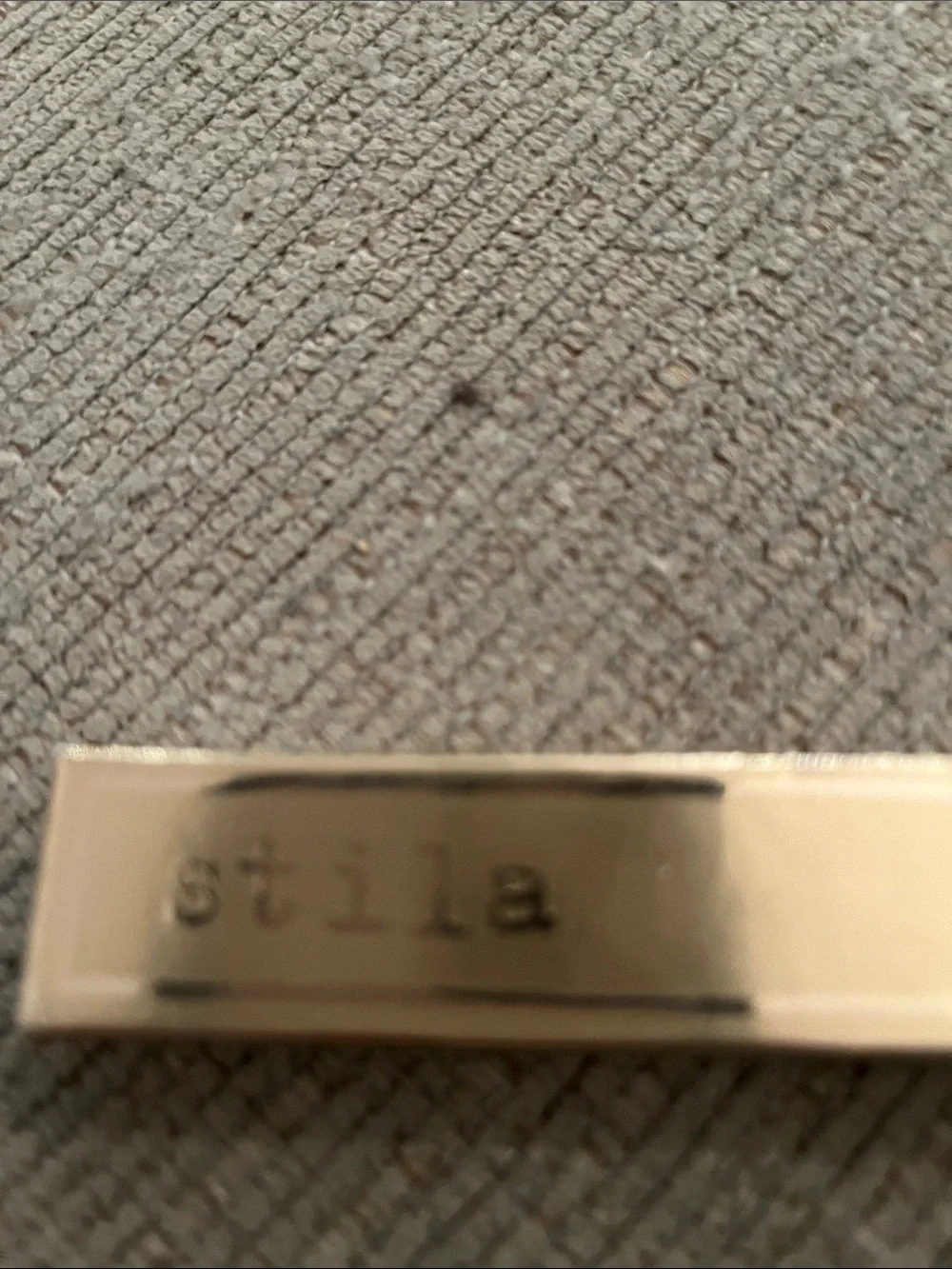 Stila Metallic  silver Makeup Compact Bar